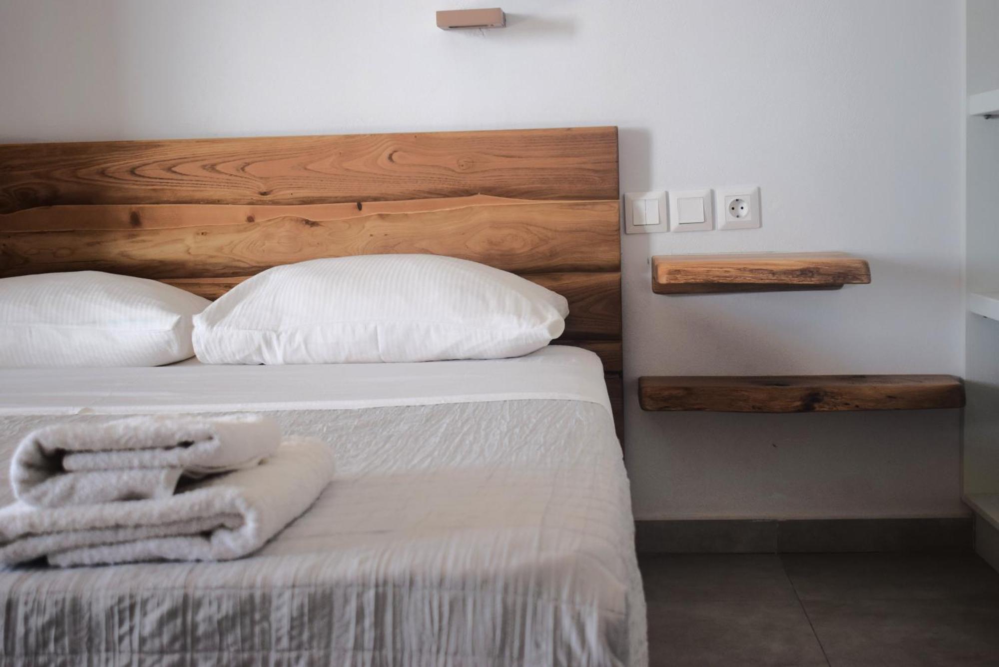 Κalamitsi Rooms & Apartments Kímolos Esterno foto